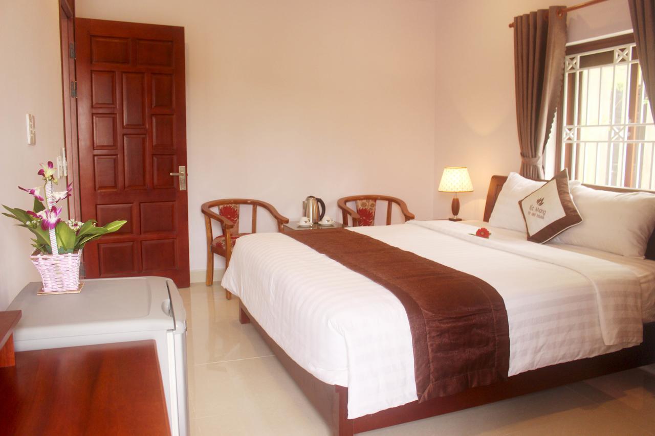 Loc Khang Homestay Хоян Екстер'єр фото
